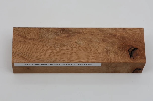 Dąb ostrolistny korkowy Holm Mediterranean Oak Cork drewno na rękojeść noża wood for knife