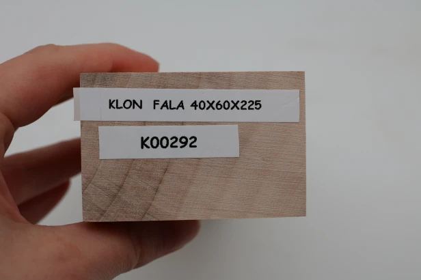 Klon fala Maple Flame drewno do toczenia kantówka wood for turning Timber