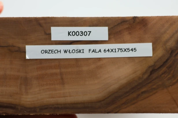 Orzech włoski fala Walnut Flame drewno do toczenia kantówka wood for turning Timber