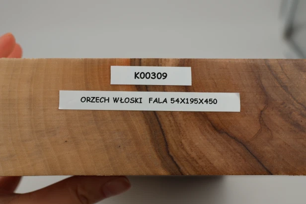 Orzech włoski fala Walnut Flame drewno do toczenia kantówka wood for turning Timber