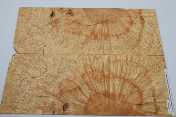 Klon jesionolistny czeczot Ash-leaf Maple Burl drewniany top na gitarę guitar top