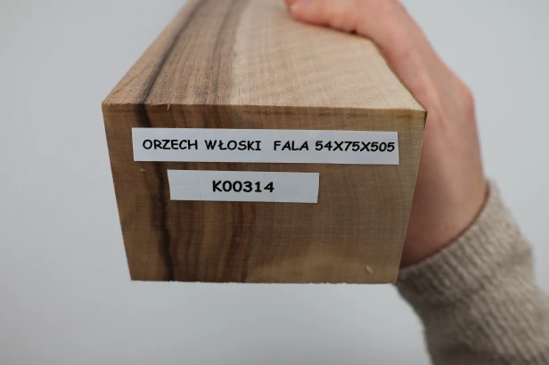 Orzech włoski fala Walnut Flame drewno do toczenia kantówka wood for turning Timber