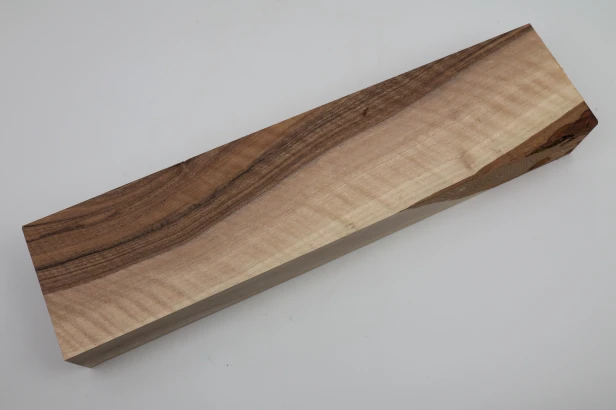 Orzech włoski fala Walnut Flame drewno do toczenia kantówka wood for turning Timber