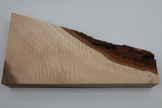Orzech włoski fala Walnut Flame drewno do toczenia kantówka wood for turning Timber