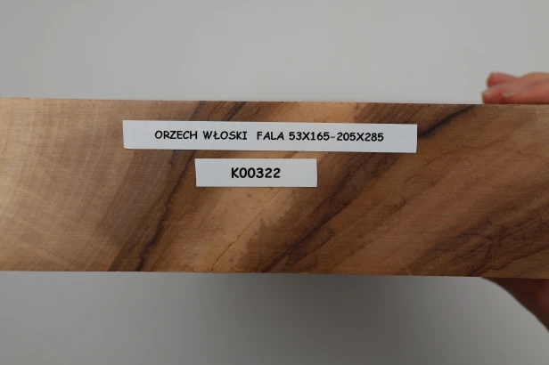 Orzech włoski fala Walnut Flame drewno do toczenia kantówka wood for turning Timber