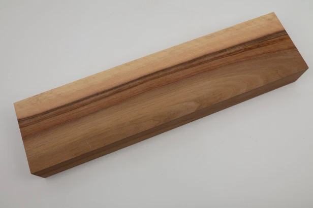 Orzech włoski Walnut drewno do toczenia kantówka wood for turning Timber