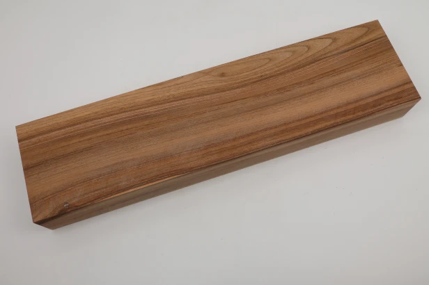 Orzech włoski Walnut drewno do toczenia kantówka wood for turning Timber