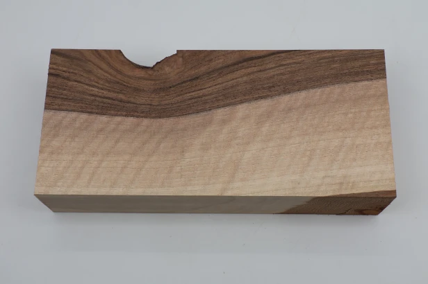 Orzech włoski fala Walnut Flame drewno do toczenia kantówka wood for turning Timber