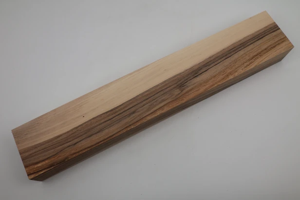 Orzech włoski Walnut drewno do toczenia kantówka wood for turning Timber