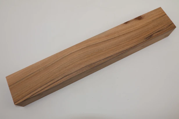 Orzech włoski Walnut drewno do toczenia kantówka wood for turning Timber