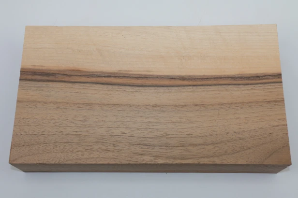 Orzech włoski Walnut drewno do toczenia kantówka wood for turning Timber