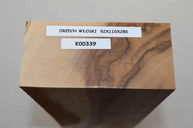 Orzech włoski Walnut drewno do toczenia kantówka wood for turning Timber