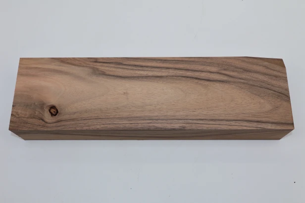 Orzech włoski Walnut drewno do toczenia kantówka wood for turning Timber