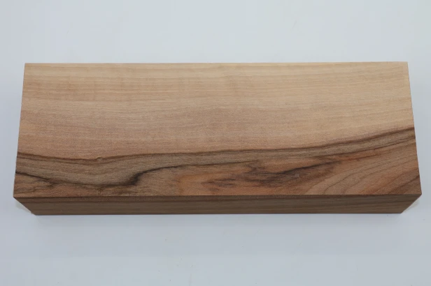 Orzech włoski Walnut drewno do toczenia kantówka wood for turning Timber