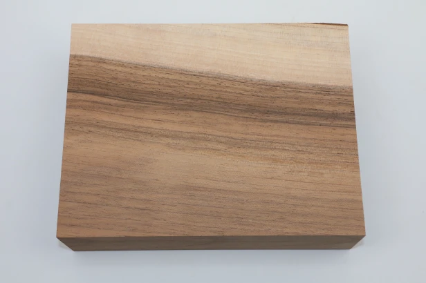 Orzech włoski Walnut drewno do toczenia kantówka wood for turning Timber