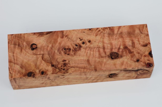 Topola czeczot jasny czerwony stabilizowana drewno na rękojeść noża