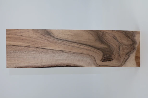 Orzech włoski Walnut drewno do toczenia kantówka wood for turning Timber