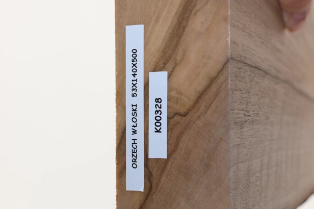Orzech włoski Walnut drewno do toczenia kantówka wood for turning Timber