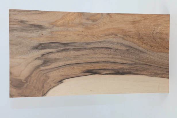 Orzech włoski Walnut drewno do toczenia kantówka wood for turning Timber