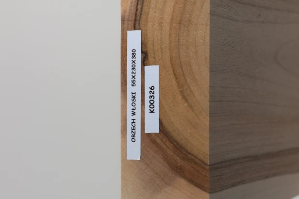 Orzech włoski Walnut drewno do toczenia kantówka wood for turning Timber