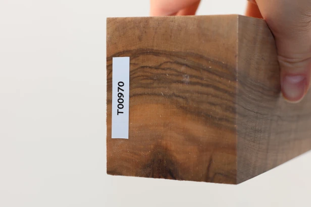 Orzech włoski fala Walnut Flame drewno do toczenia kantówka wood for turning Timber