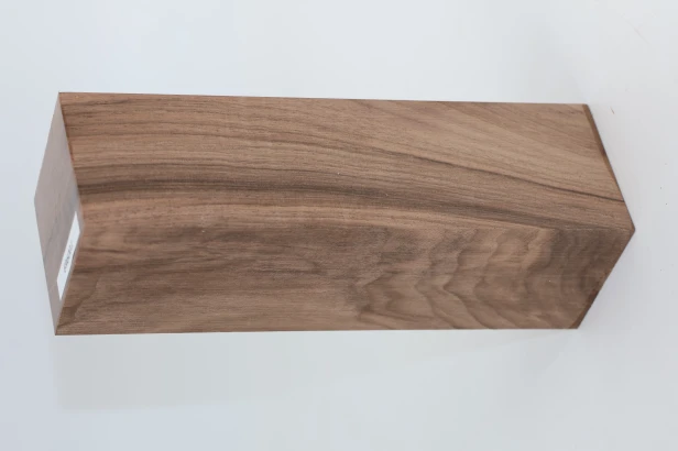 Orzech włoski Walnut drewno do toczenia kantówka kwadrat wood for turning Square Timber