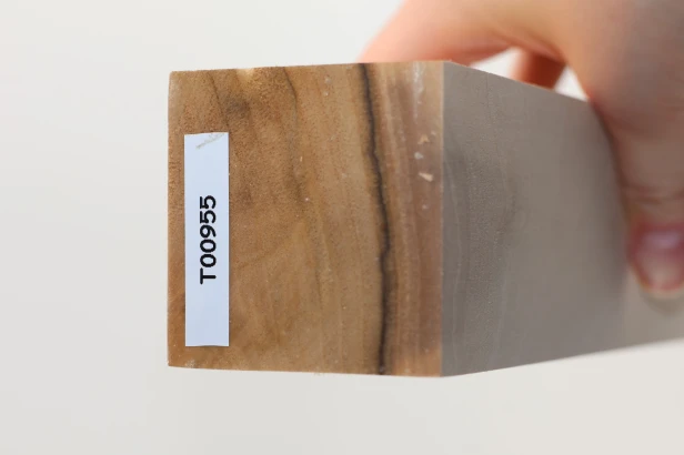 Orzech włoski Walnut drewno do toczenia kantówka kwadrat wood for turning Square Timber