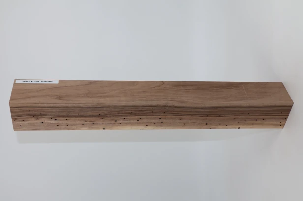 Orzech włoski Walnut drewno do toczenia kantówka kwadrat wood for turning Square Timber