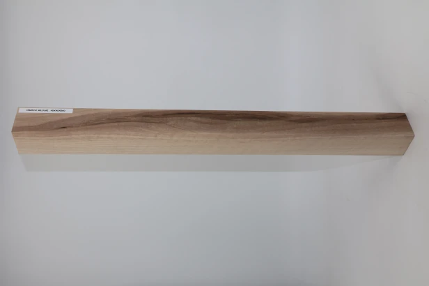 Orzech włoski Walnut drewno do toczenia kantówka kwadrat wood for turning Square Timber