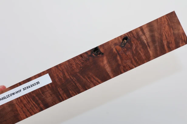 Sekwoja czeczot Sequoia Redwood Burl stabilizowane drewno na biżuterię stabilized wood for jewelry