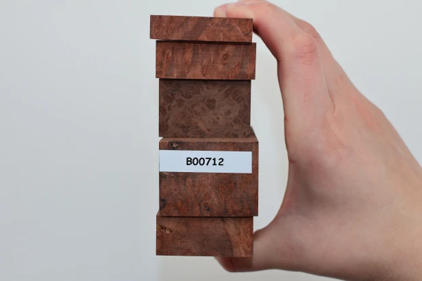 Sekwoja czeczot Sequoia Redwood Burl stabilizowane drewno na biżuterię stabilized wood for jewelry