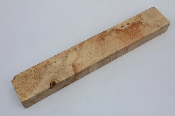 Klon jesionolistny czeczot Ash-leaf Maple Burl drewno na biżuterię wood for jewelry