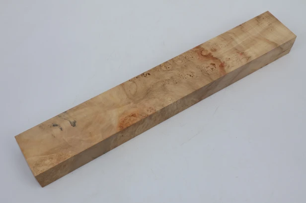 Klon jesionolistny czeczot Ash-leaf Maple Burl drewno na biżuterię wood for jewelry