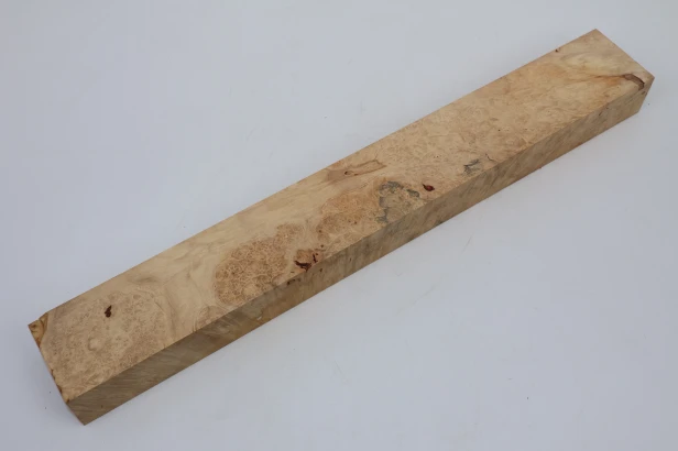 Klon jesionolistny czeczot Ash-leaf Maple Burl drewno na biżuterię wood for jewelry