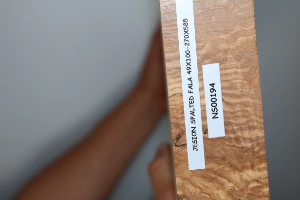 Jesion Spalted Fala Flame Ash