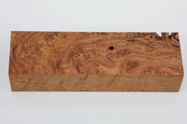 Jesion czeczot Burl Ash jasnobrązowe stabilizowane drewno na rękojeść noża light brown stabilized wood for knife