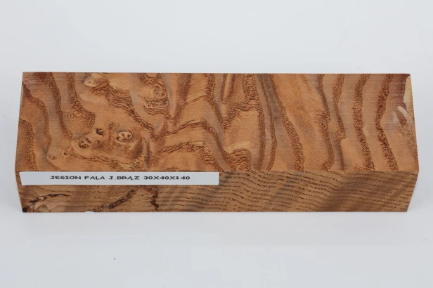 Jesion fala Flame Ash jasnobrązowe stabilizowane drewno na rękojeść noża light brown stabilized wood for knife