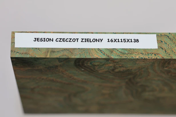 Jesion czeczot Burl Ash zielone stabilizowane drewno na biżuterię green stabilized wood for jewelry