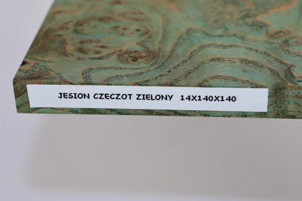 Jesion czeczot Burl Ash zielone stabilizowane drewno na biżuterię green stabilized wood for jewelry