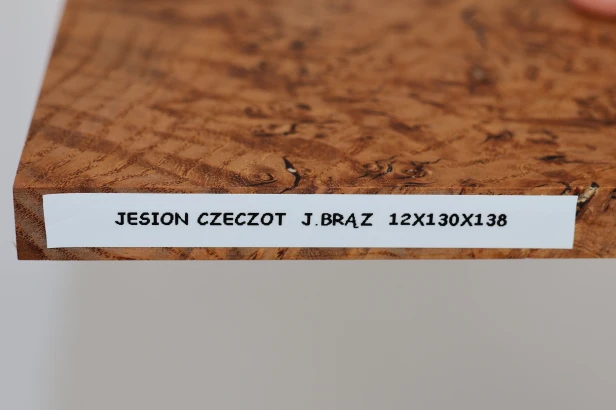 Jesion czeczot Burl Ash jasnobrązowe stabilizowane drewno na biżuterię light brown stabilized wood for jewelry