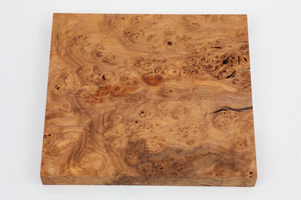 Jesion czeczot Burl Ash jasnobrązowe stabilizowane drewno na biżuterię light brown stabilized wood for jewelry