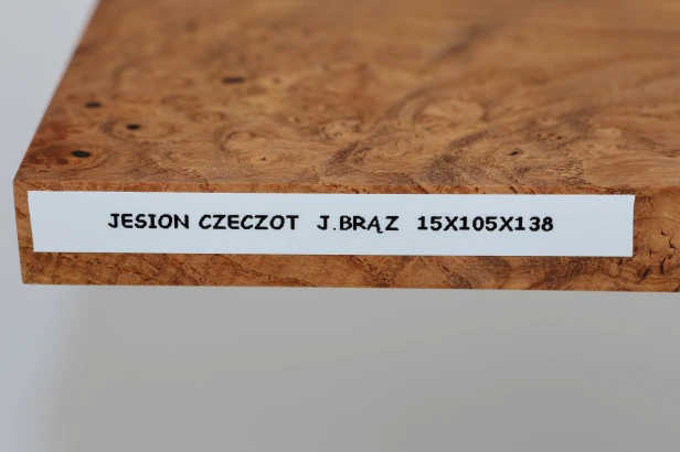 Jesion czeczot Burl Ash jasnobrązowe stabilizowane drewno na biżuterię light brown stabilized wood for jewelry