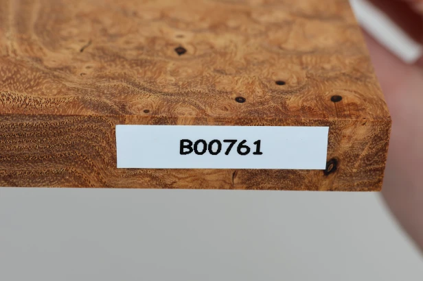 Jesion czeczot Burl Ash jasnobrązowe stabilizowane drewno na biżuterię light brown stabilized wood for jewelry