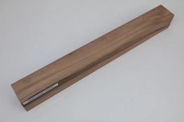 Orzech włoski Walnut drewno do toczenia kantówka kwadrat wood for turning Square Timber