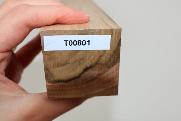 Orzech włoski Walnut drewno do toczenia kantówka kwadrat wood for turning Square Timber