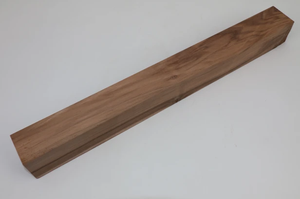 Orzech włoski Walnut drewno do toczenia kantówka kwadrat wood for turning Square Timber