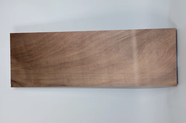 Orzech Kaukaski Caucasian Walnut deska drewniana wooden board