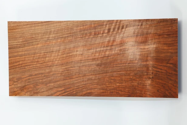 Orzech Kaukaski Caucasian Walnut deska drewniana wooden board