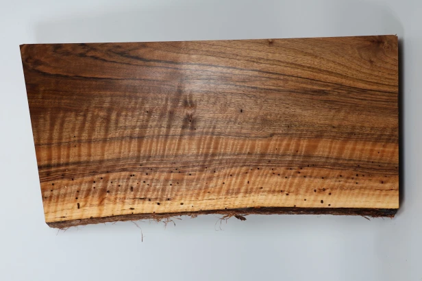Orzech włoski Fala Flame Walnut deska drewniana wooden board