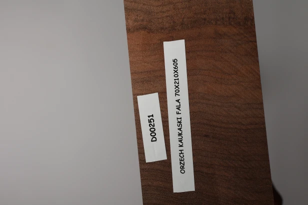 Orzech Kaukaski Fala Flame Caucasian Walnut deska drewniana drewno na kolby broń wooden board wood for gunstocks